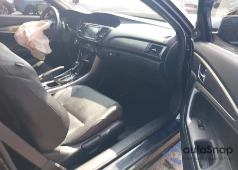 2017 Honda Accord Ex-L V6 z USA, uszkodzony, nr VIN 1HGCT2B82HA001998